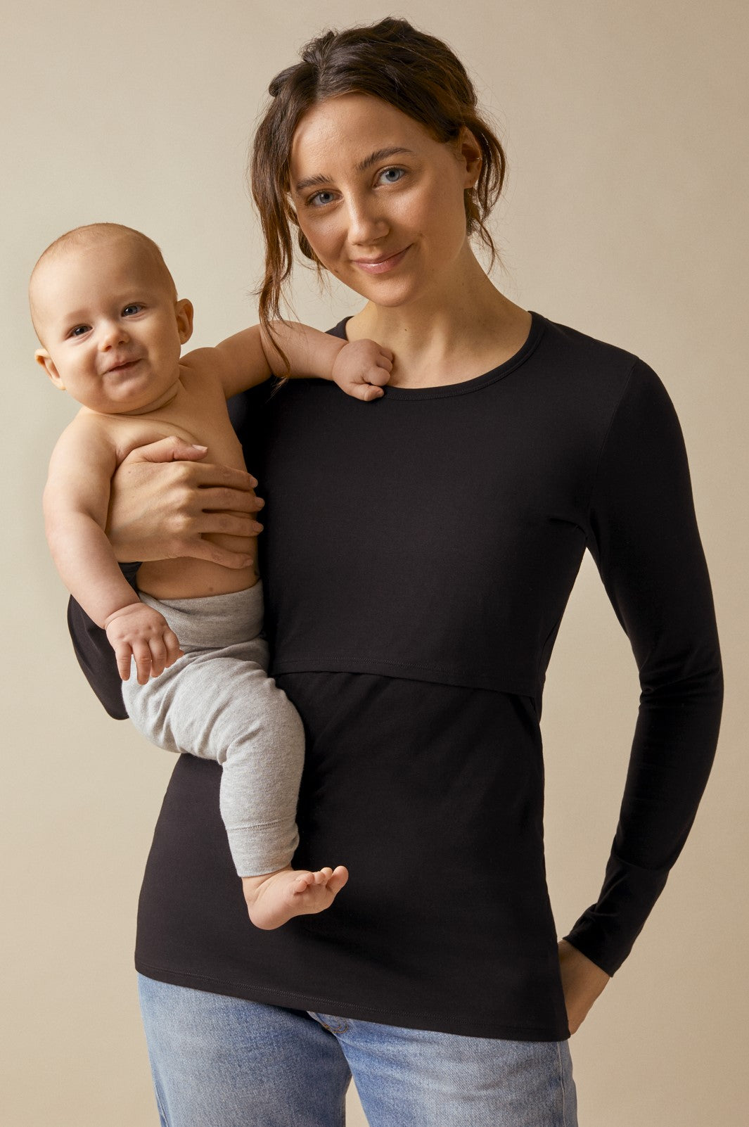 t-shirt allaitement et grossesse couleur noir vue de face marque boob design
