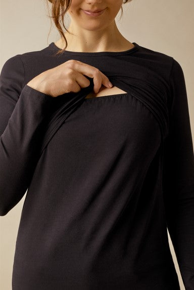 t-shirt allaitement et grossesse couleur noir vue ouverture poitrine marque boob design