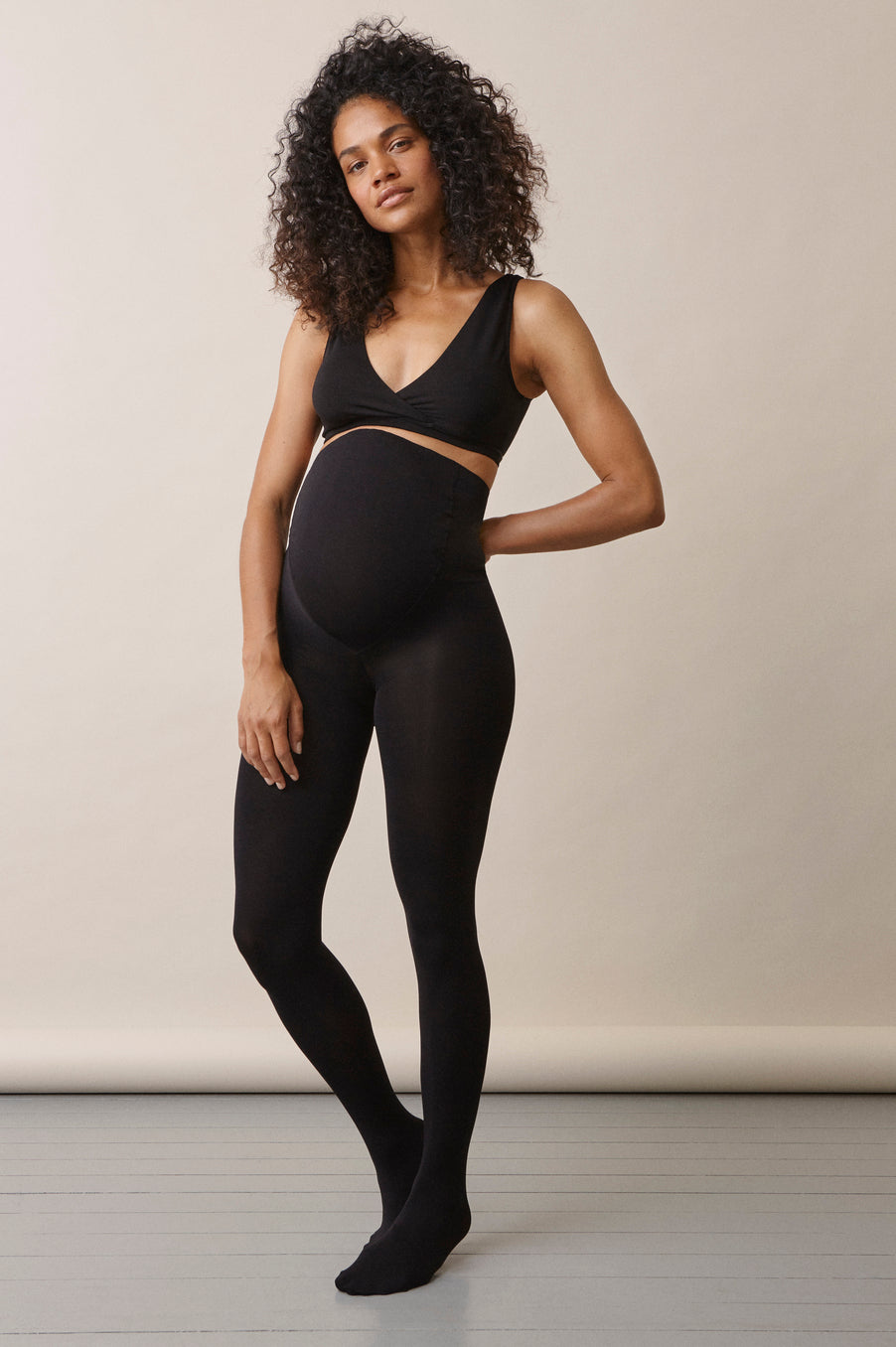 collants noir femme enceinte recouvre le ventre boob design