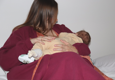 ROBE DE NAISSANCE TU N'ES PAS SEULE x L'AMOUR SE MULTIPLIE